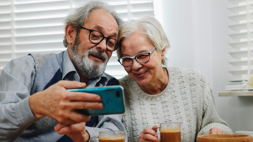 Healthy, old couple taking a selfie